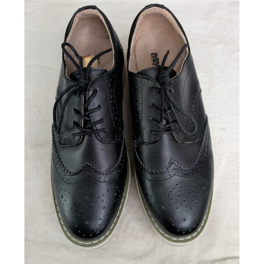Dadawen Platform Wingtip Shoes in Black
